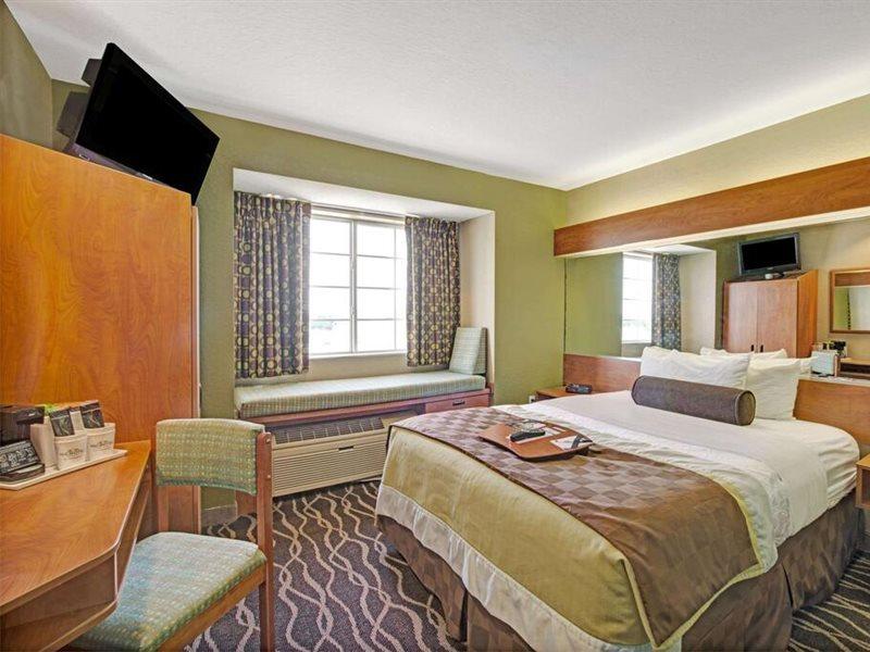 Hotel Super 8 By Wyndham San Antonio Downtown Ne Exterior foto