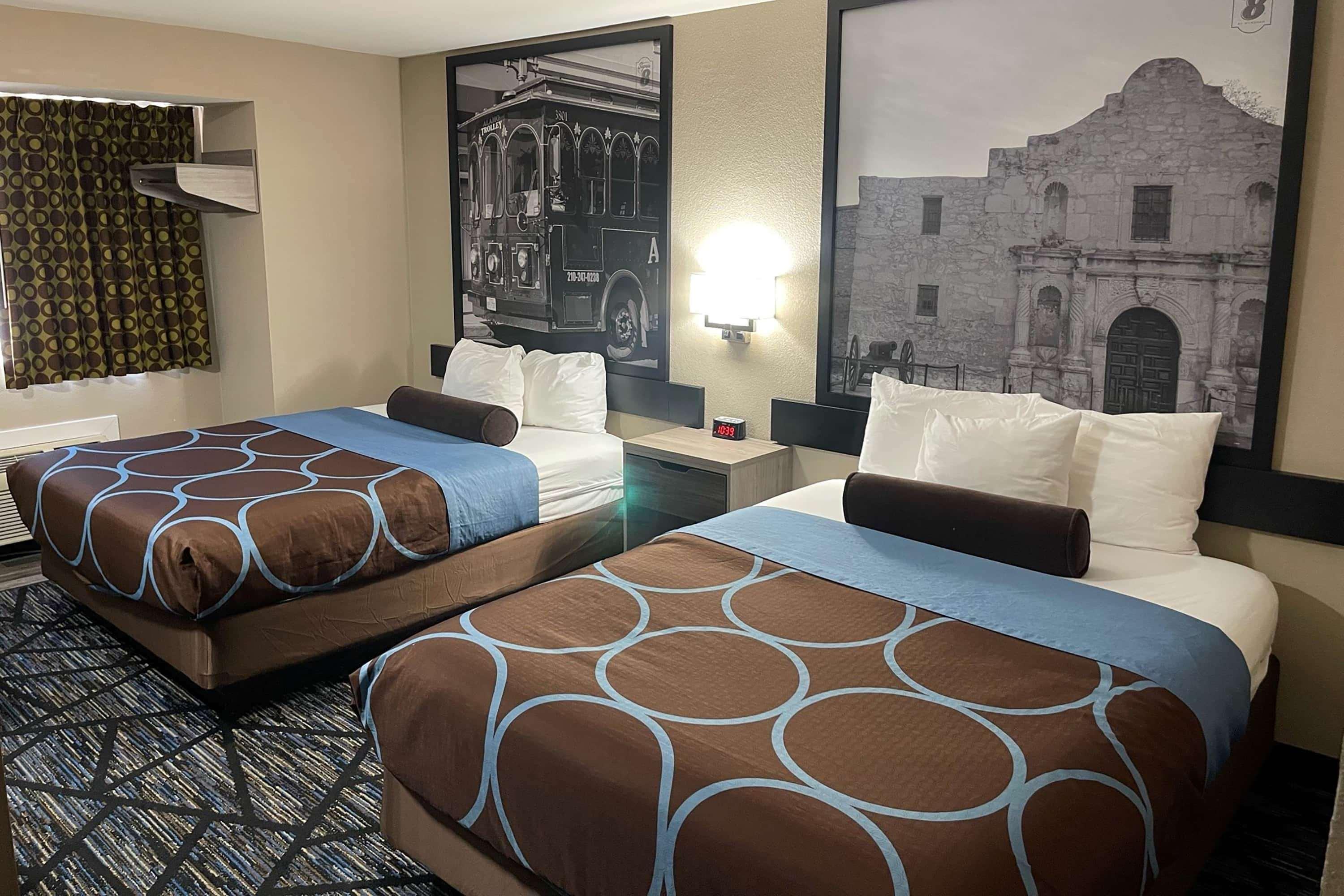Hotel Super 8 By Wyndham San Antonio Downtown Ne Exterior foto